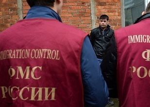 Migranții moldoveni cu dublă cetățenie pot fi atrași la răspundere penală în Rusia