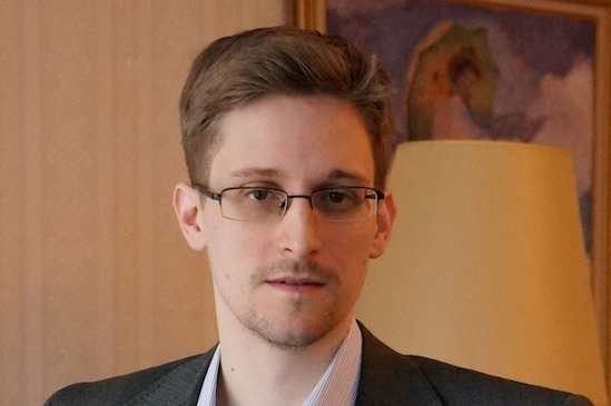 Rusia i-a propus lui Snowden permis de ședere permanent