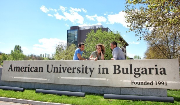 Oportunități de Studii la Universitatea Americană din Bulgaria